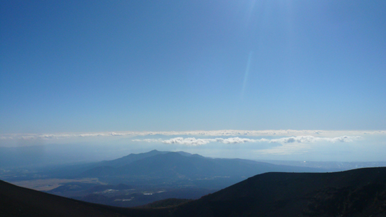 富士山の山小屋・宝永山荘からの景色